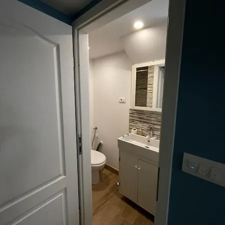 Pod Room, Free Parking דירה זאדאר