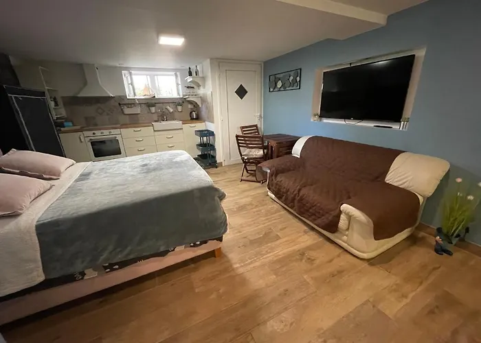 Daire Pod Room, Free Parking